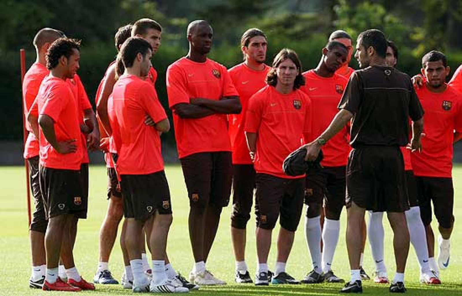 El nuevo proyecto futbolístico del barcelona, con Pep Guardiola a su cabeza, comienza a rodar hoy con un amistoso ante el Hibernian escocés. El partido será emitido en directo por TVE y RTVE.es.