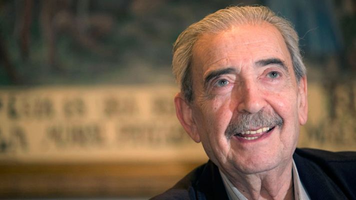 Telediario 1 - Muere el poeta Juan Gelman