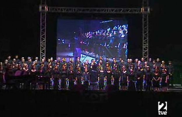 La 2 Noticias - McFerrin y el Orfeón, juntos