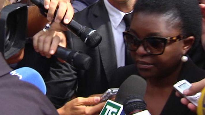 Telediario 1 - La ministra de Integración de Italia, blanco de una campaña de intimidación del diario de la Liga Norte