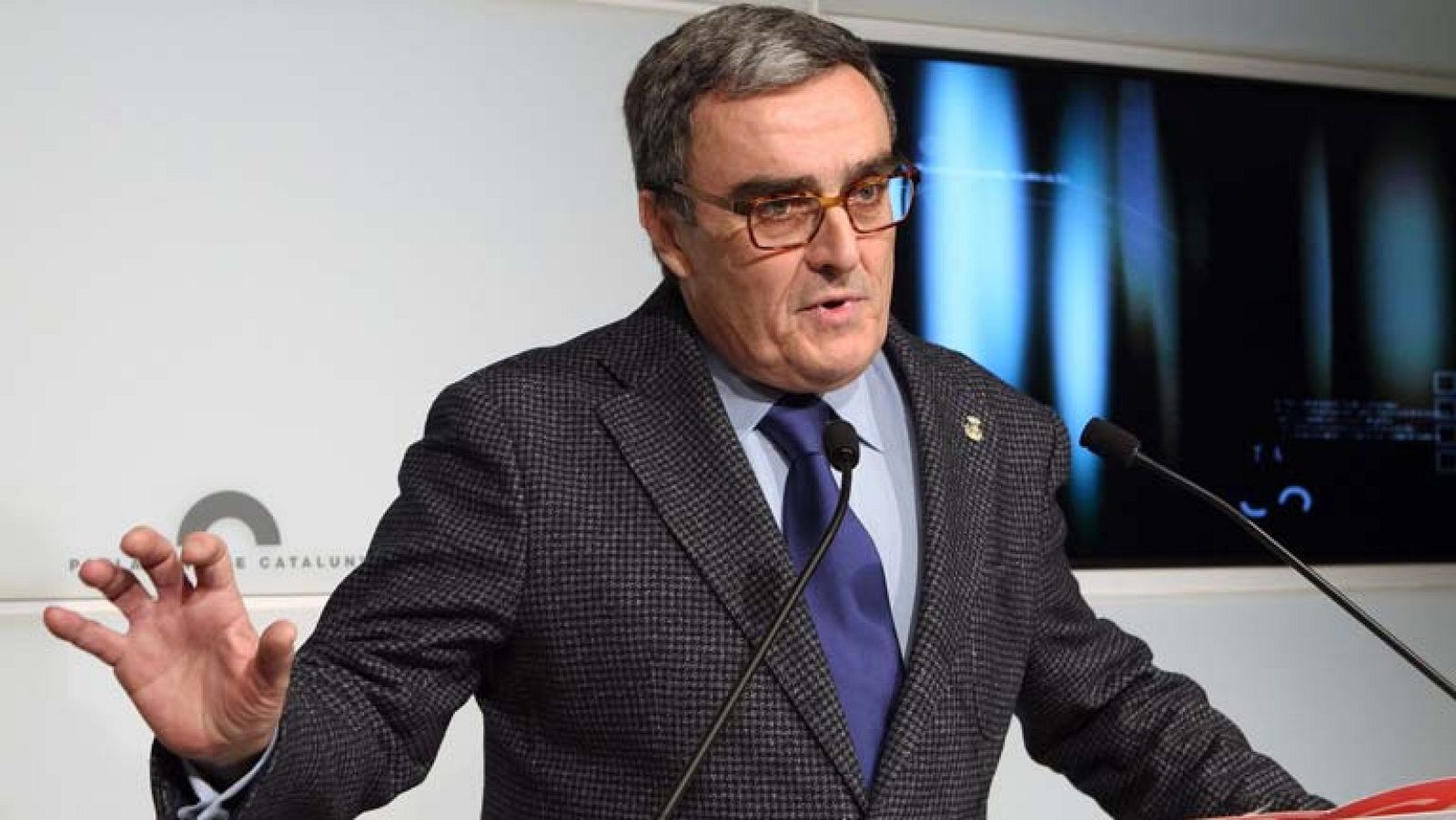 Ros aboga por la abstención del PSC en la petición de competencias sobre la consulta | Ver