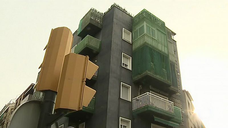 Barcelona multará a los bancos que tengan pisos vacíos en zonas con necesidades de vivienda