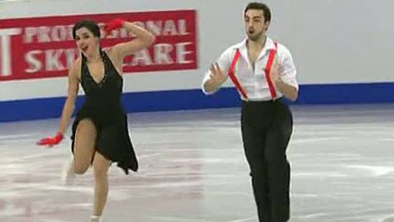 La pareja española formada por Sara Hurtado y Adriá Díaz han finalizado segundos en el programa corto del Europeo de patinaje de Budapest. Ambos estarán en Sochi, en sus primeros Juegos Olímpicos.