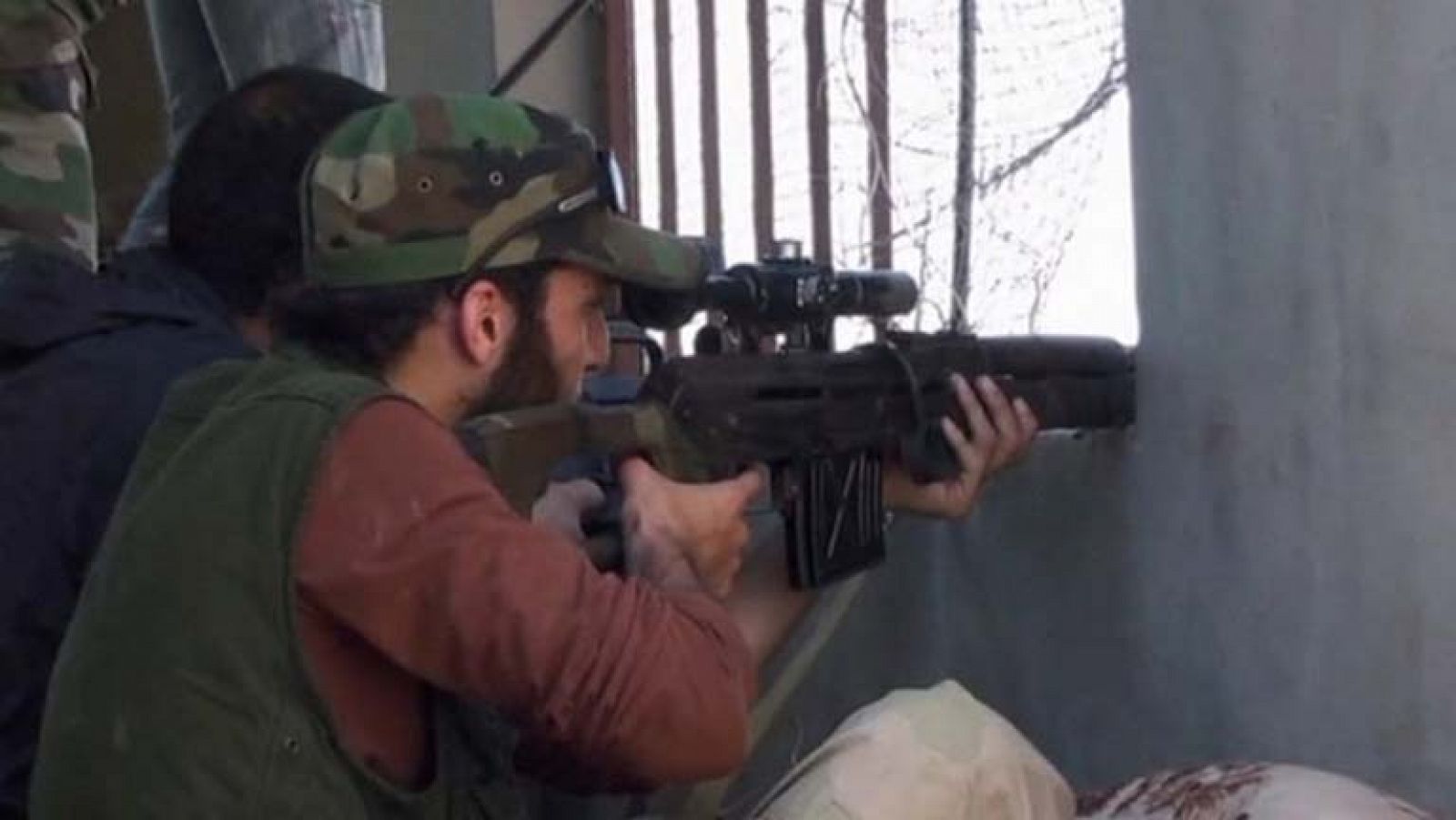 La oposición siria decide si asiste a la Conferencia de paz de Ginebra tras las presiones internacionales