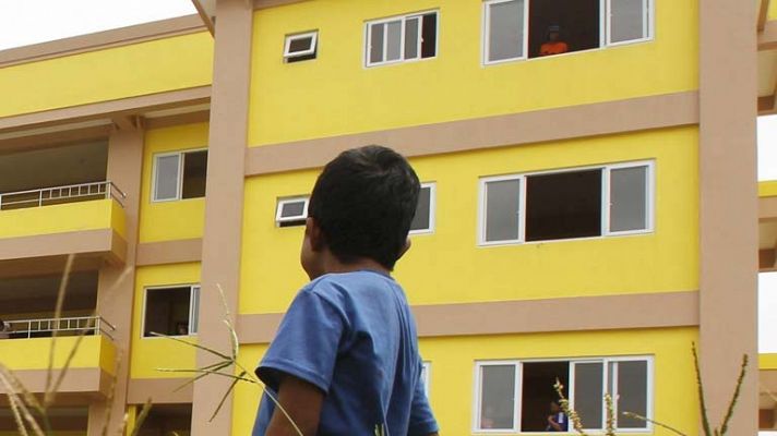 Telediario 1 - Consulta de adopciones en Portugal