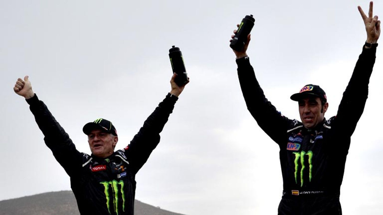 Los pilotos españoles Marc Coma (KTM) y Joan 'Nani' Roma (Mini)  han conquistado este sábado el Rally Dakar 2014 tras la disputa de la última etapa, una especial de 157 kilómetros que discurrió entre las  localidades chilenas de La Serena y Valparaís