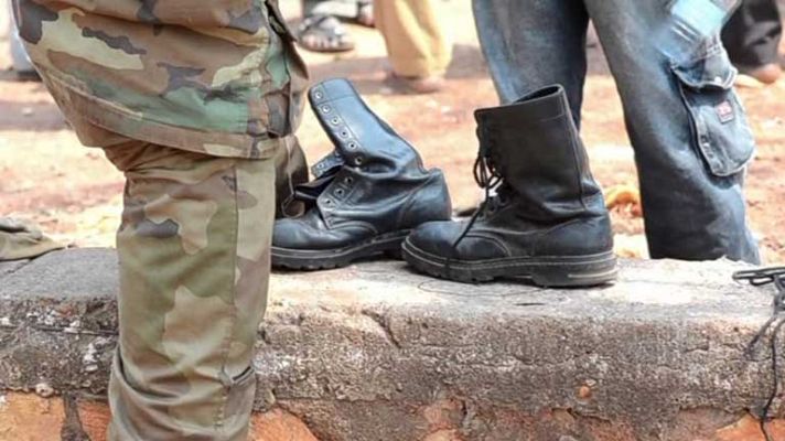 Telediario 1 - Niños soldados