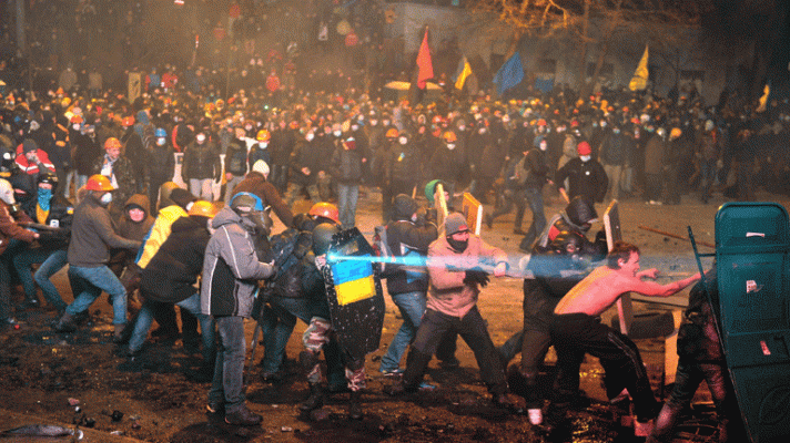 Informativo 24h - El presidente de Ucrania anuncia la creación de una comisión para atajar la crisis del país