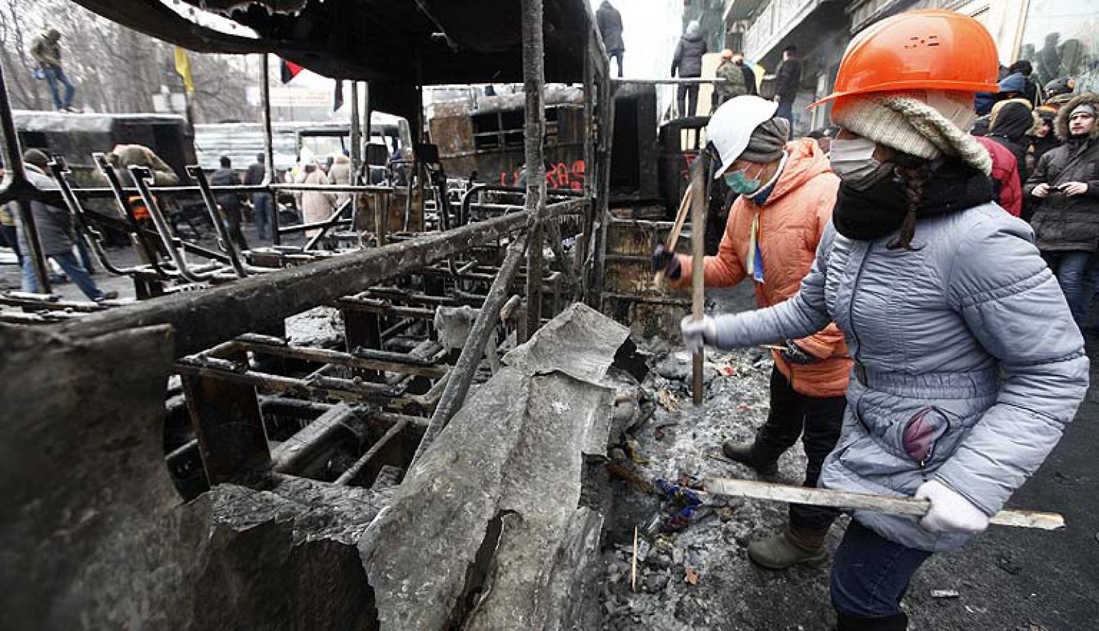 Entran en vigor la leyes que limitan el derecho de manifestación en Ucrania y sigue la tensión