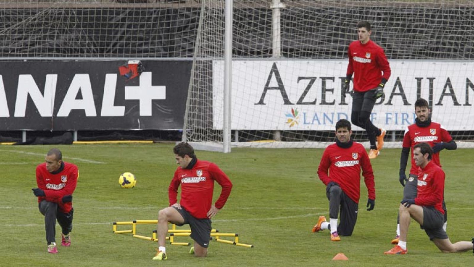 Telediario 1: Mario Suárez podría estar listo para jugar ante el Athletic en Copa | RTVE Play