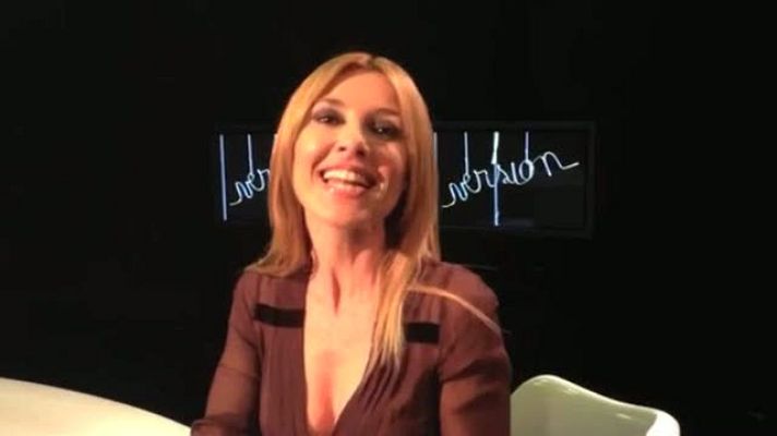 Versión española - Versión Española ya está en las redes sociales