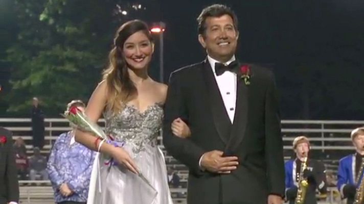 Españoles en el mundo - El fútbol americano y la reina