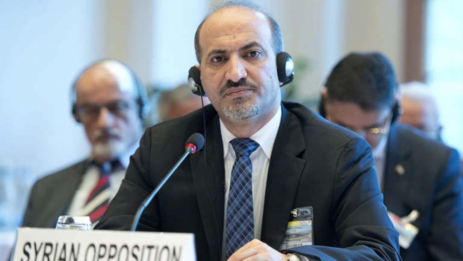 Representantes de Bashar al Asad y miembros de la oposición siria se reúnen Montreux, Suiza