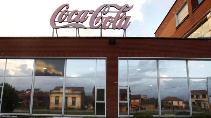 Telediario 1 - Coca-Cola plantea 700 despidos y cerrar las plantas de Asturias, Palma, Alicante y Fuenlabrada