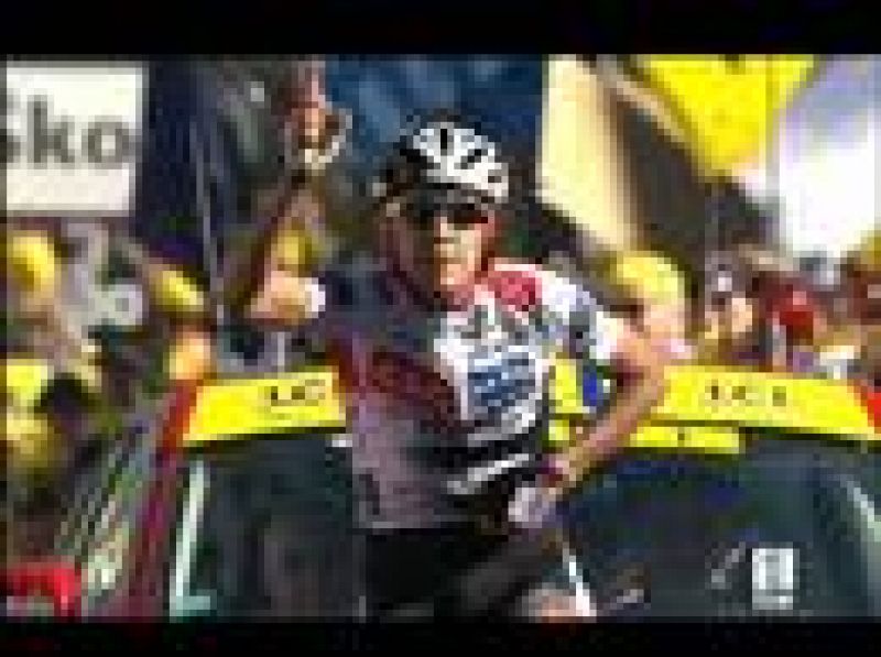A sus 33 años, Carlos Sastre ha logrado su mayor gesta deportiva. El ciclista de El Barraco ha pasado de ser un gregario de lujo al ganador de la mejor carrera por etapas del mundo.