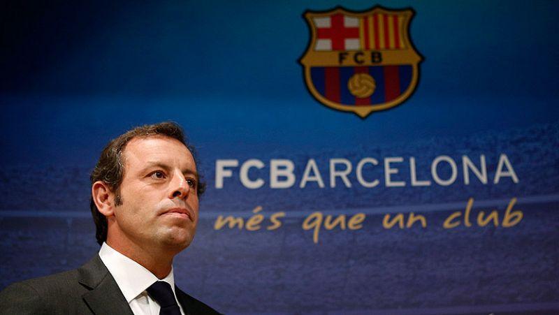 Sandro Rosell ha dejado de ser presidente del Barcelona tras anunciar su dimisión irrevocable motivada por la querella interpuesta por el fichaje de Neymar.