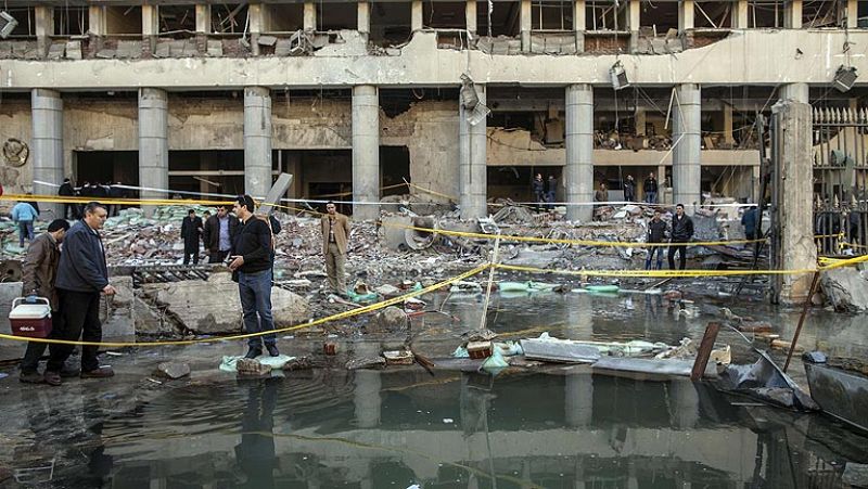 Cinco muertos en El Cairo en varios atentados con bomba contra las fuerzas de seguridad 