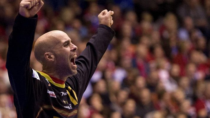 Telediario 1 - José Manuel Sierra y Gonzalo Pérez, el muro de los 'Hispanos'