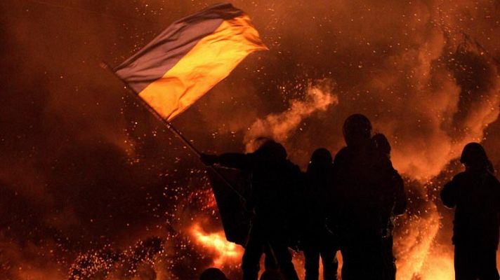 Los enfrentamientos vuelven a Kiev y hacen peligrar la tregua y la negociación