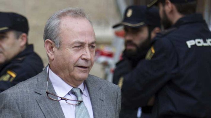 Telediario 1 - Iterrogatorio a los inspectores