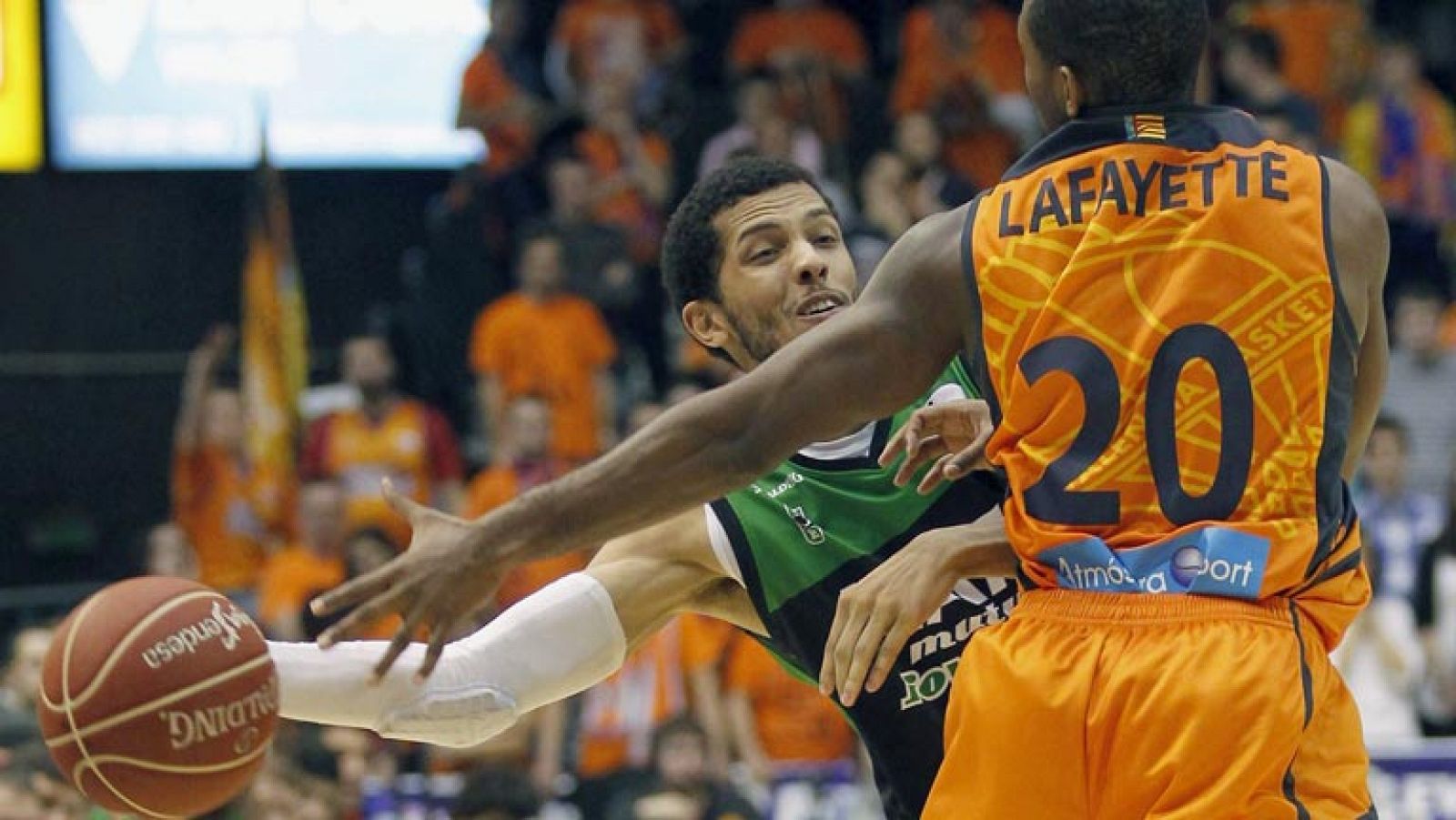 Valencia Basket 85 - FIATC Joventut 69