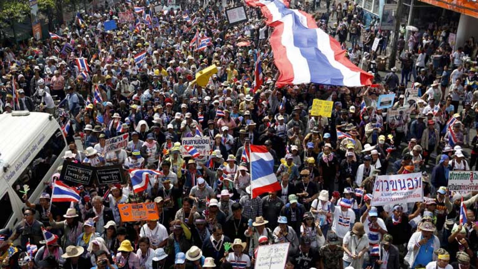 Difícil jornada de elecciones en Tailandia