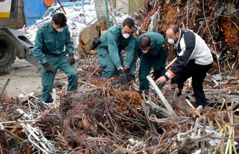 El negocio resultaba bastante lucrativo ya que los ladrones de cobre conseguían cobrar entre tres y cuatro euros por cada kilo del material. 