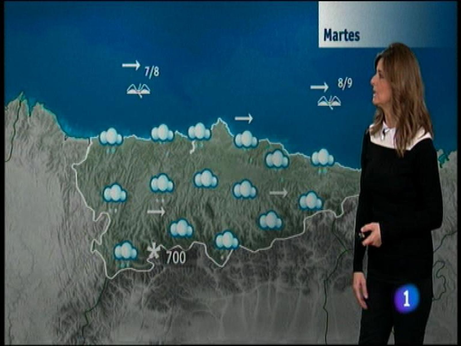  Mañana en Asturias, el cielo estará muy nuboso o cubierto. Precipitaciones débiles o moderadas; en el litoral, probables tormentas ocasionales con granizo. Cota de nieve en torno a 700 metros. Temperaturas sin cambios o descenso ligero de las nocturnas. Viento del oeste y suroeste de flojo a moderado, más acusado en el litoral,  aumentando a fuerte durante el día con rachas muy fuertes que pueden alcanzar los 100 kilómetros por hora.  