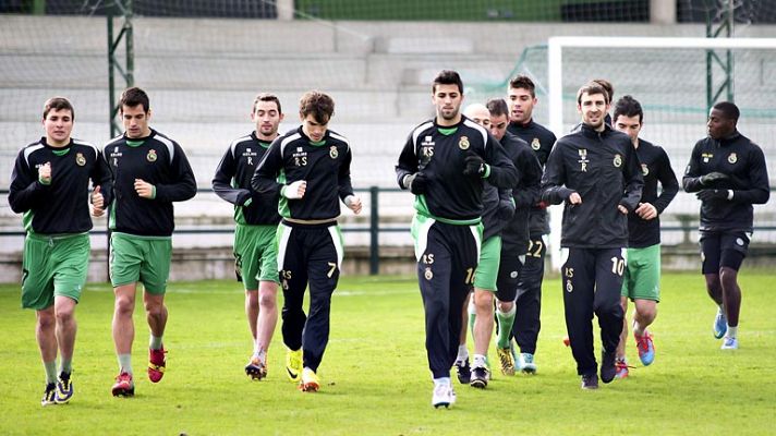 La plantilla del Racing no jugará la  Copa si el presidente y el Consejo del Club no dimiten