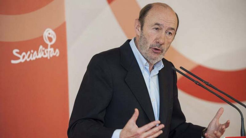 PSOE e Izquierda Plural piden la comparecencia de la ministra de Sanidad en el Congreso 
