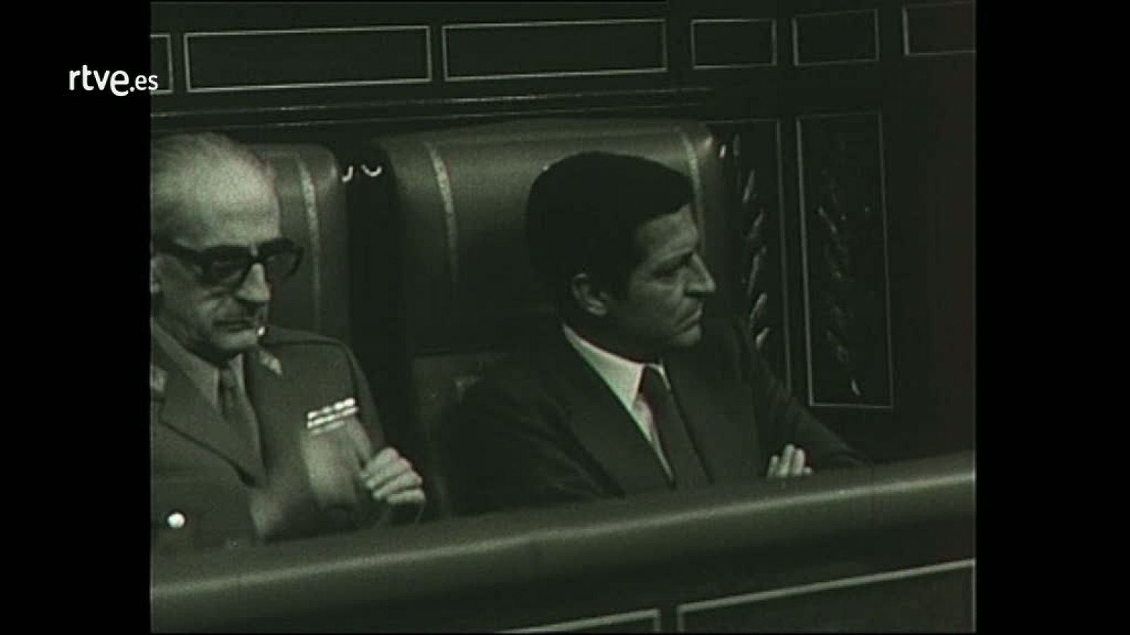 Fue noticia en el Archivo de RTVE: No-Do: El proyecto de Ley para la Reforma Política (1977) | RTVE Play