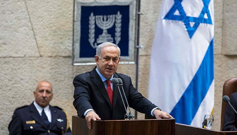 Duras críticas al hijo de Netanyahu por salir con una chica no judía