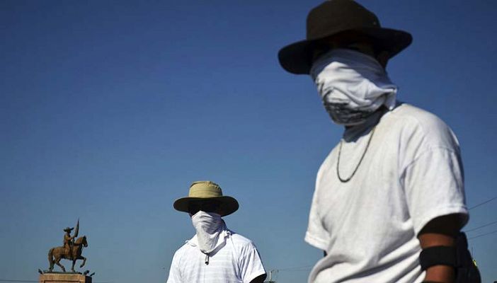 Telediario 1 - Acuerdo con las Autodefensas