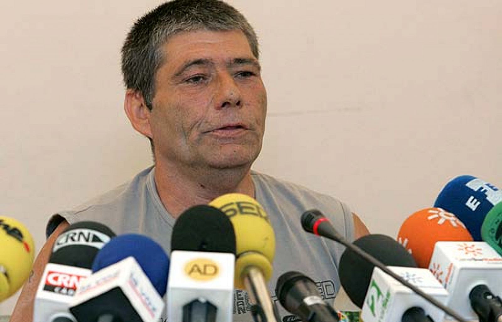 Rafael Ricardi, el hombre que estuvo en prisión 13 años por una violación que no cometió, ha hablado hoy, cuatro días después de quedar en libertad. Ha dicho que lo peor es que nadie le ha pedido disculpas y que, a pesar de todo, nunca perdió la fe en la justicia.