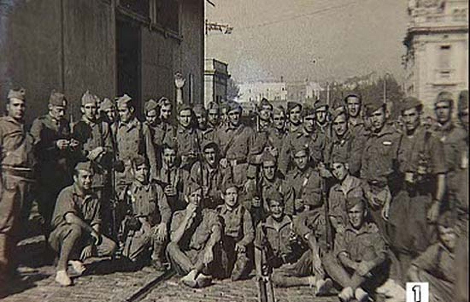 Encontradas 100 fotos inéditas de Agustín Centellés