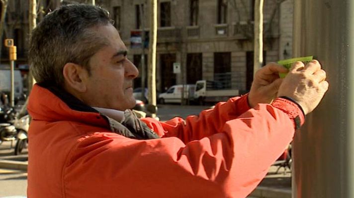 Telediario 1 - Multa por pegar carteles