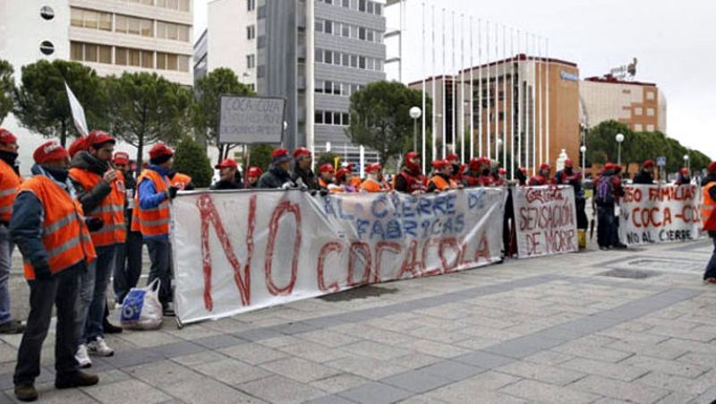 Los trabajadores de la fábrica de Coca-Cola en Fuenlabrada, en huelga indefinida 