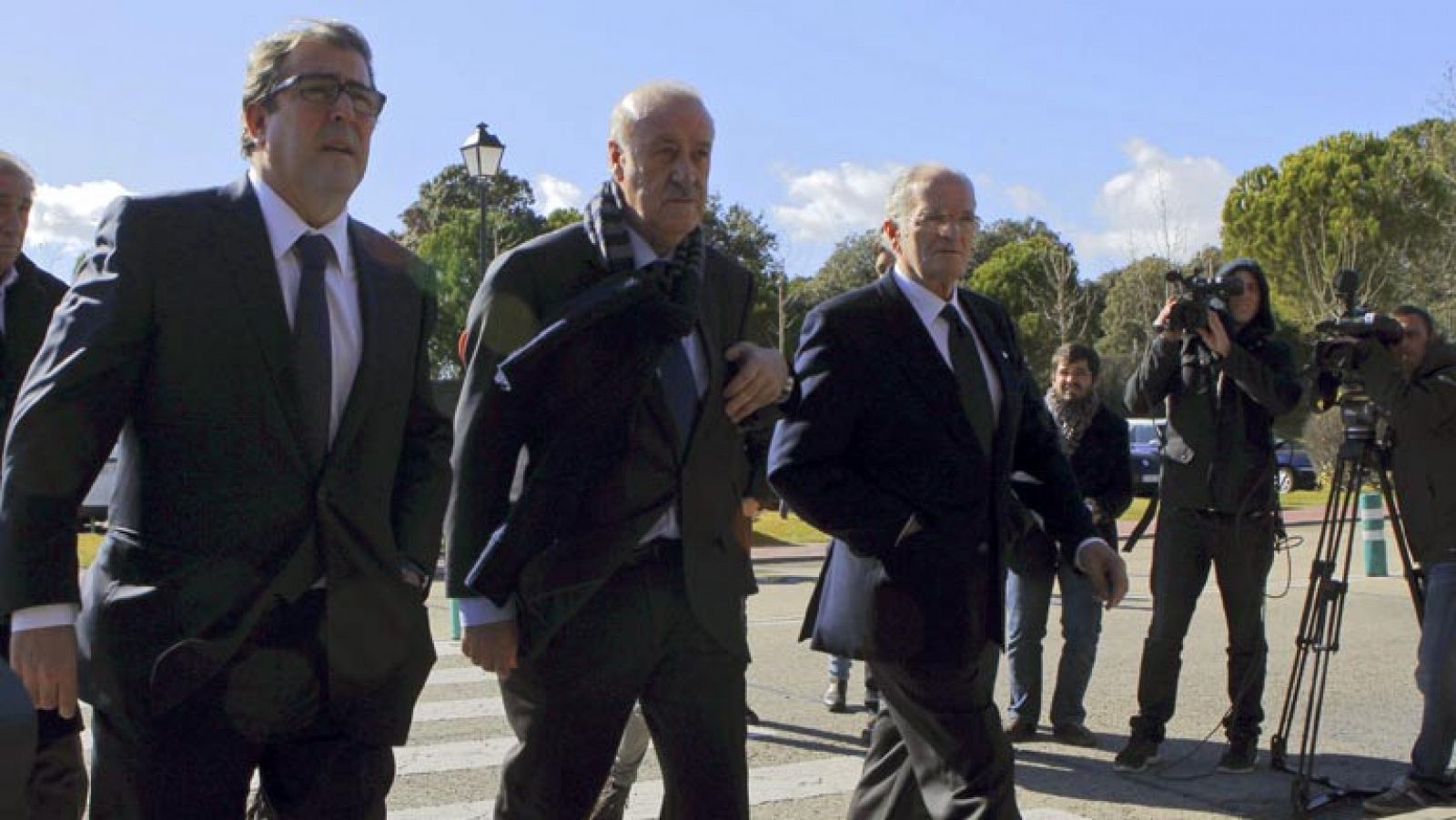 El mundo del fútbol llora la pérdida de Luis Aragonés | Ver