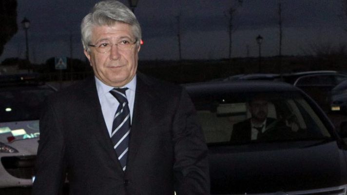 Telediario 1 - El mundo del fútbol y la familia rojiblanca dicen adiós a Luis Aragonés