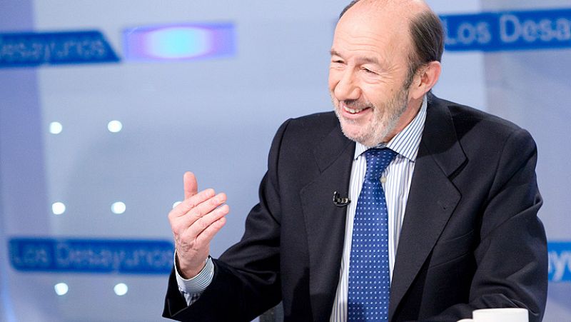 Rubalcaba: "Siempre que Rajoy tiene un problema interno arremete contra mí"