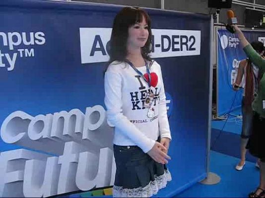 Ciencia y tecnología en Rtve.es - Actroid-DER2 se presenta