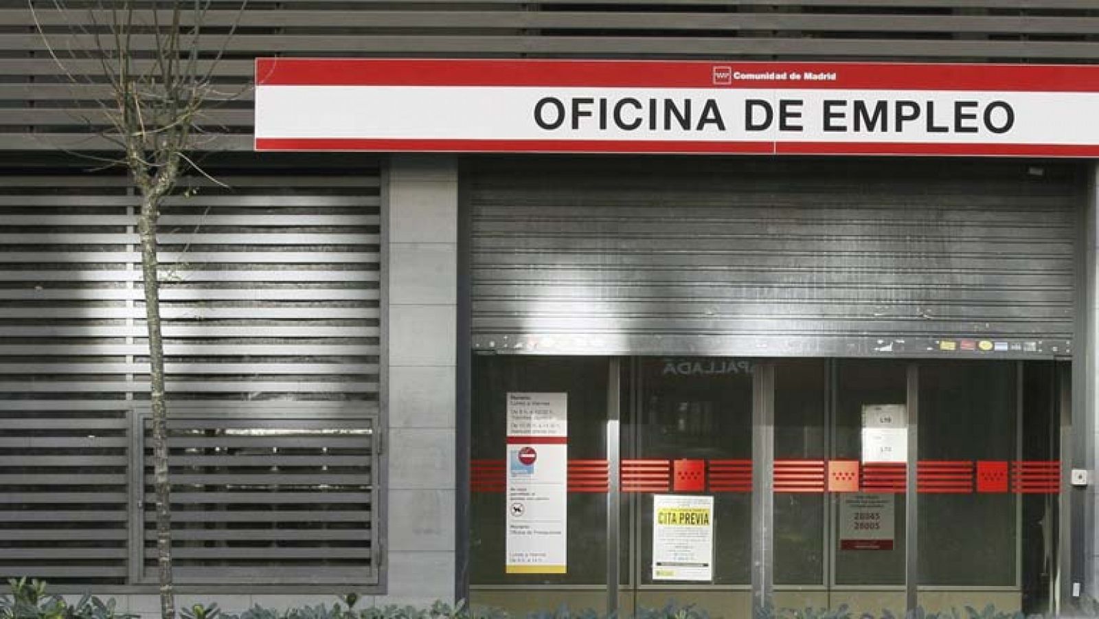 Los datos del paro demuestran una mejoría económica que se nota en el empleo, según el Gobierno