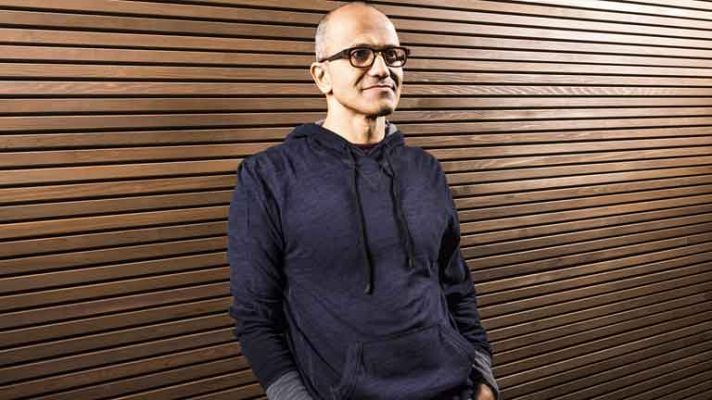 Satya Nadella dirige Microsoft