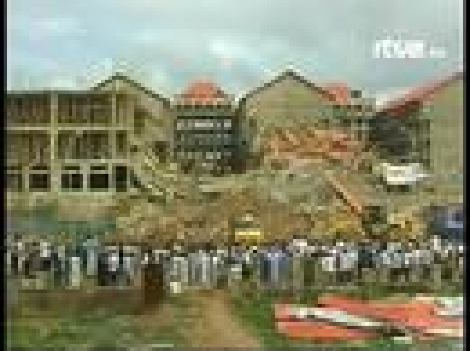 Se derrumba un centro comercial en construcción en Nigeria | Ver