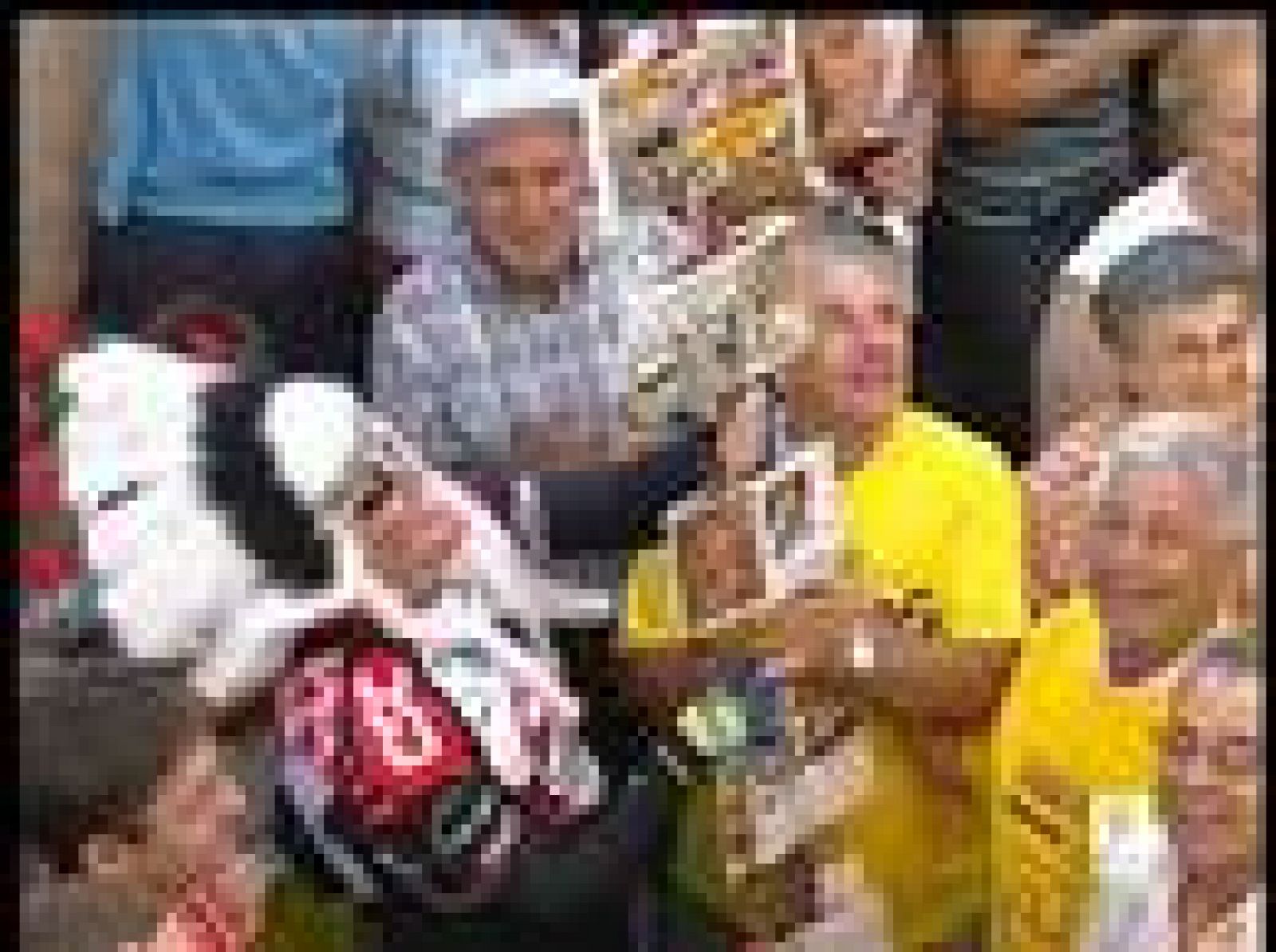 Tour de Francia: Carlos Sastre es homenajeado por sus vecinos de El Barraco | RTVE Play