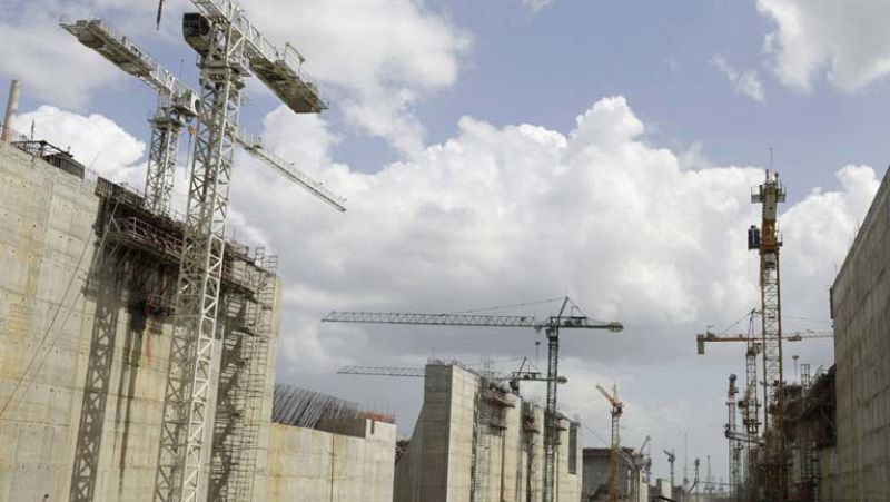 Los expertos apuntan a un arbitraje internacional como solución a las obras del Canal de Panamá 