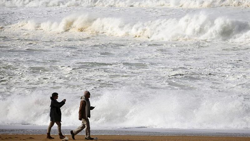 Gran parte de España, en alerta por viento o fenómenos costeros