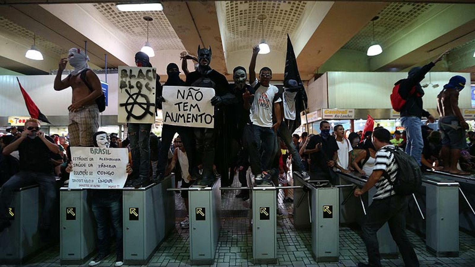 Informativo 24h: Disturbios en Brasil  | RTVE Play