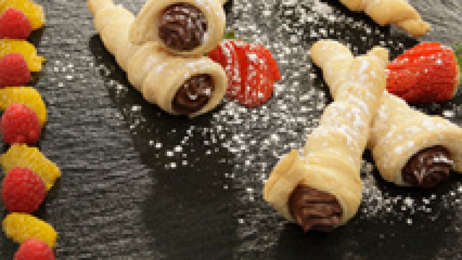 Cremoso de chocolate negro en cucurucho