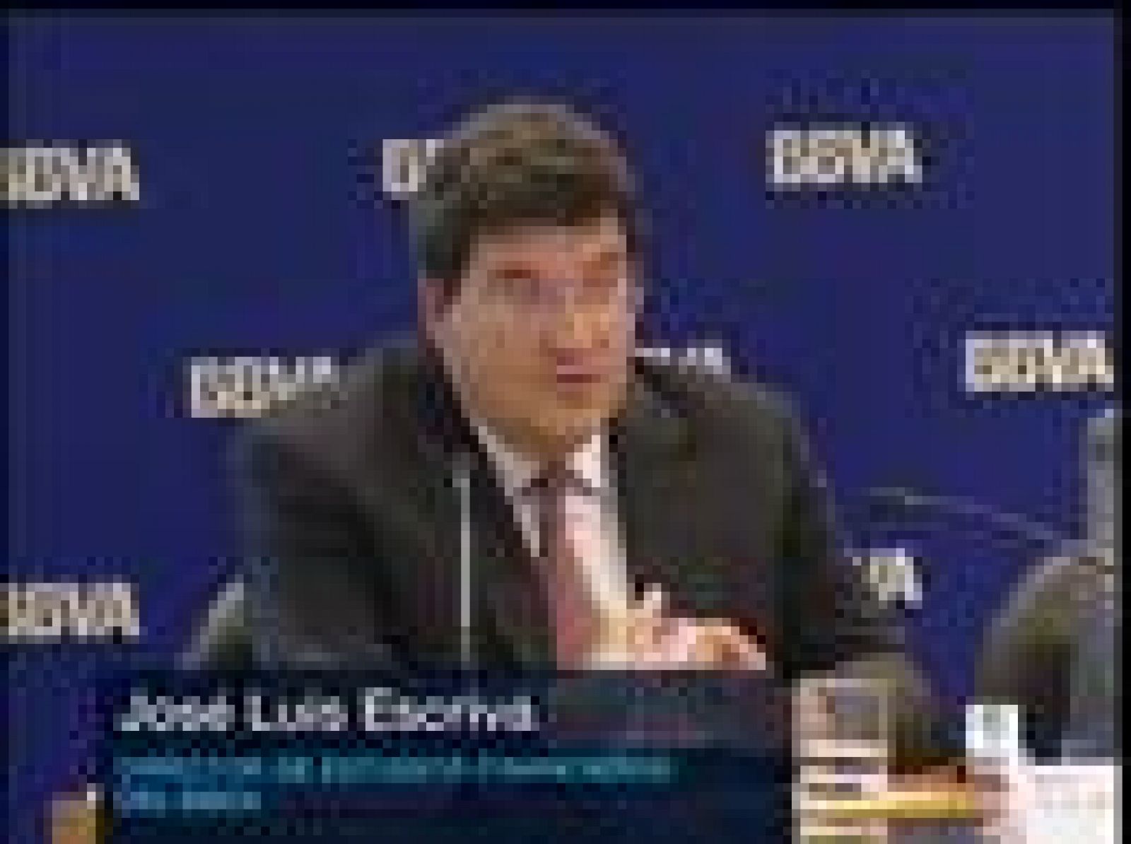 El ajuste del sector inmobiliario, según un estudio del BBVA, está empezando y el precio de la vivienda en España caerá un 20 % en los próximos cuatro años.